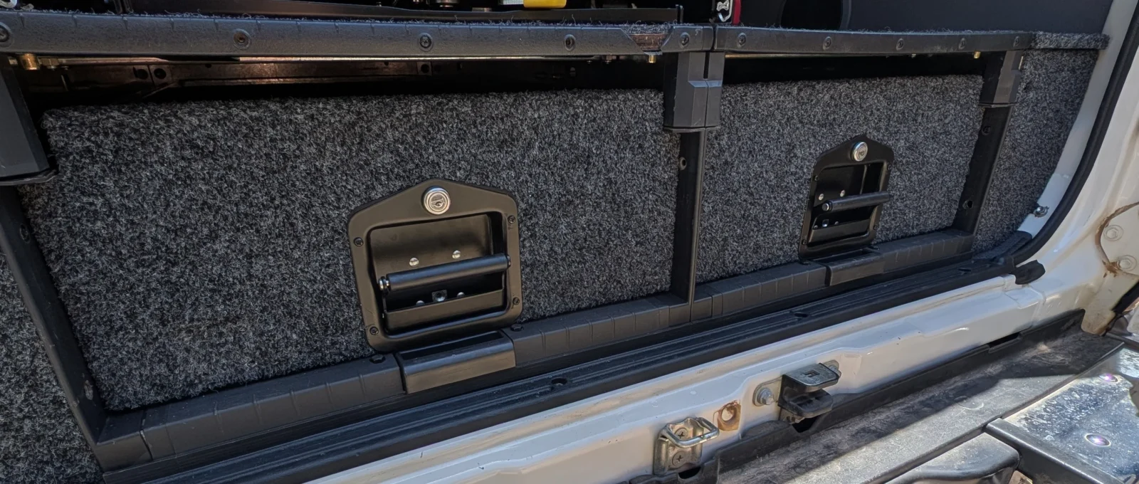 Black Cargo Drawer Locks On Custoemrs 4wd Drawers