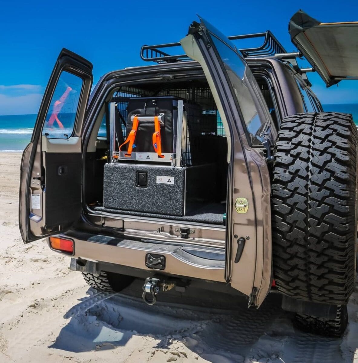 Dunn And Watson Black Paddle Handles Installed In 4wd Cargo Drawers 4